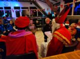 Sinterklaasfeest bij S.K.N.W.K. voor JO7-1 en JO9-1 van vrijdag 2 december 2022 (147/177)